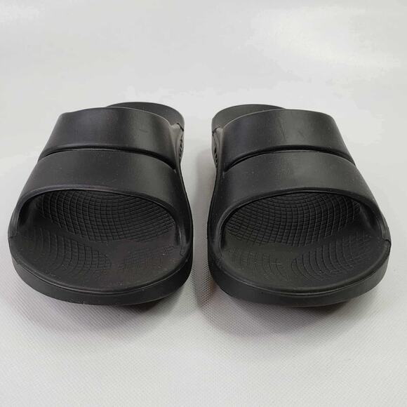Oofos Ooahh Sandals Slides Black Women’s Size 7 Comfort Recovery - Picture 2 of 9